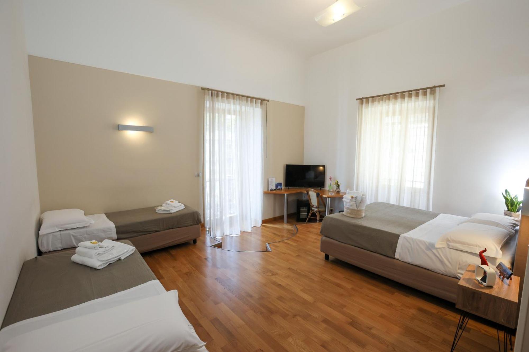 Lungomare Suite & Spa Neapel Exteriör bild