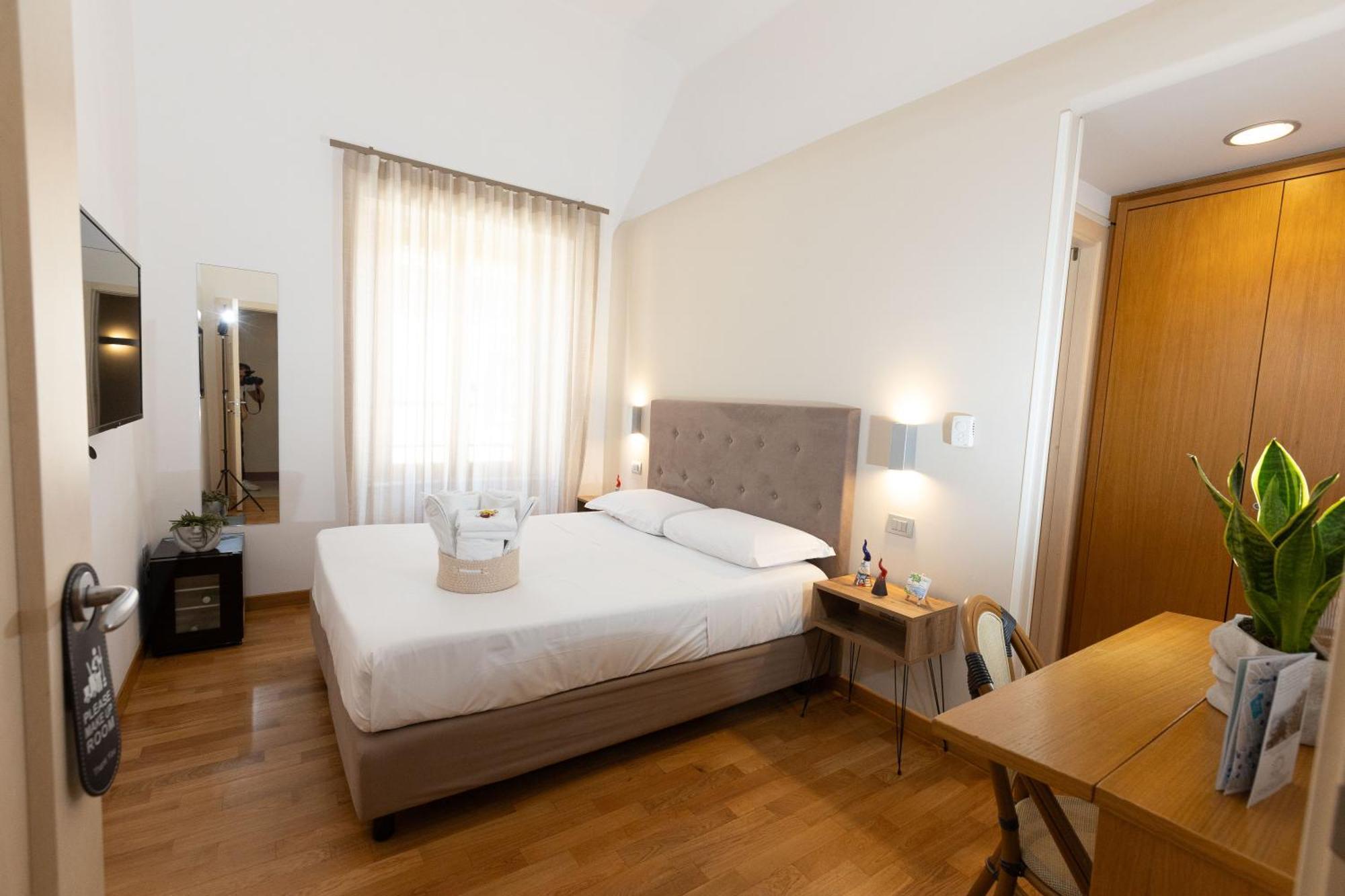 Lungomare Suite & Spa Neapel Exteriör bild