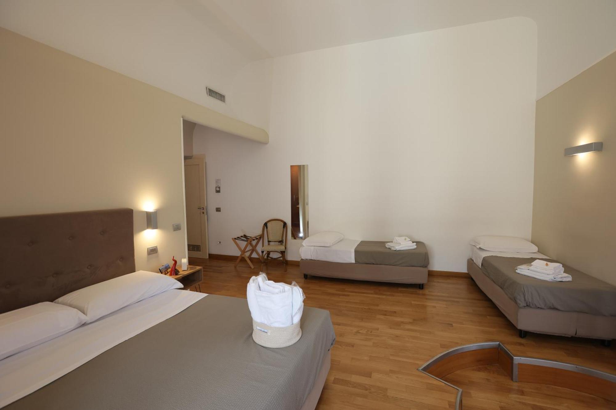 Lungomare Suite & Spa Neapel Exteriör bild
