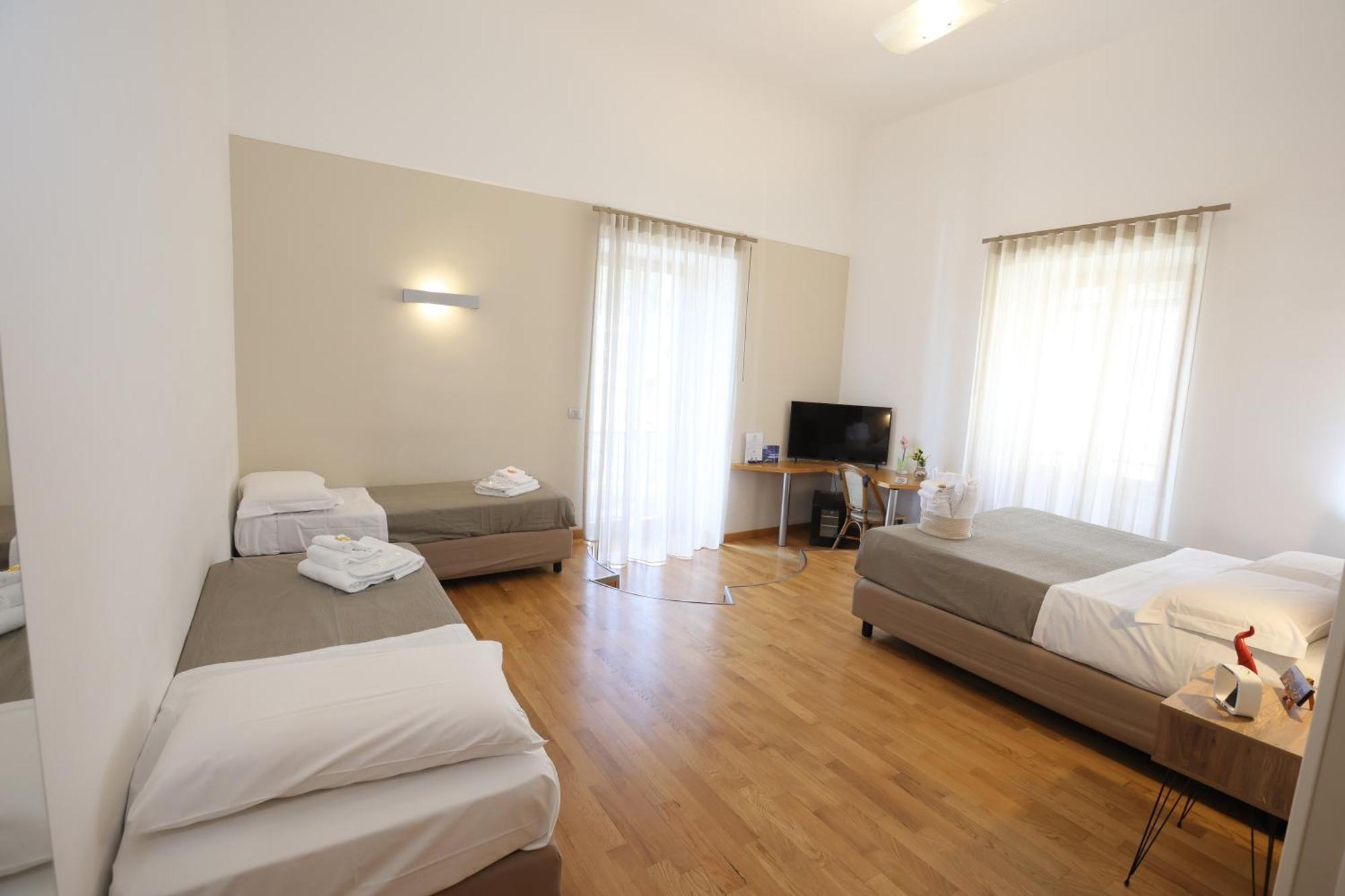 Lungomare Suite & Spa Neapel Exteriör bild