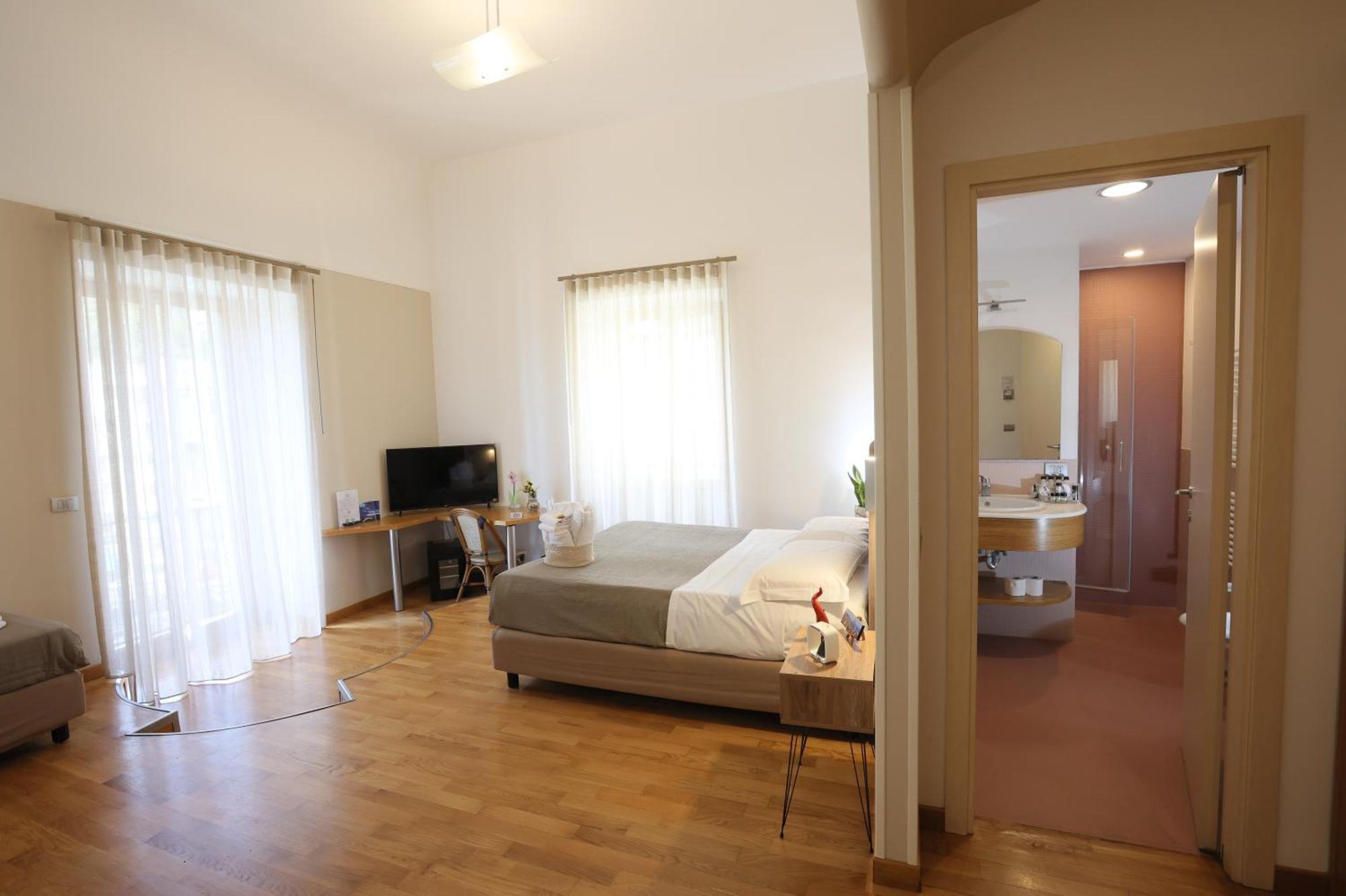 Lungomare Suite & Spa Neapel Exteriör bild